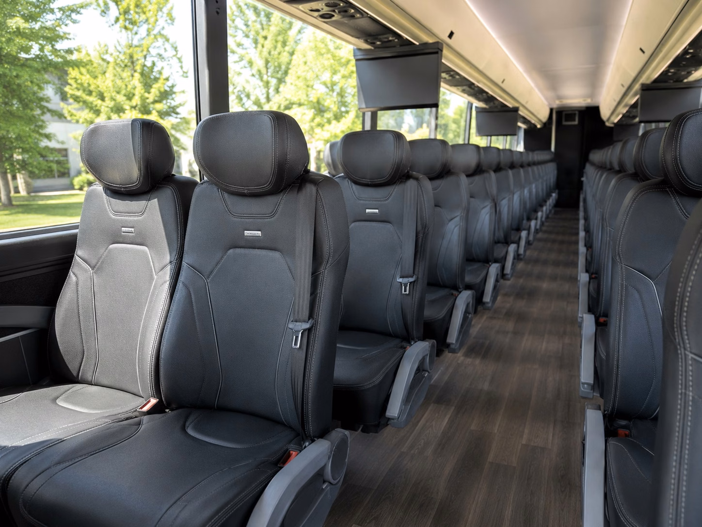 charter buses to oakland coliseum and chase center from pleasanton