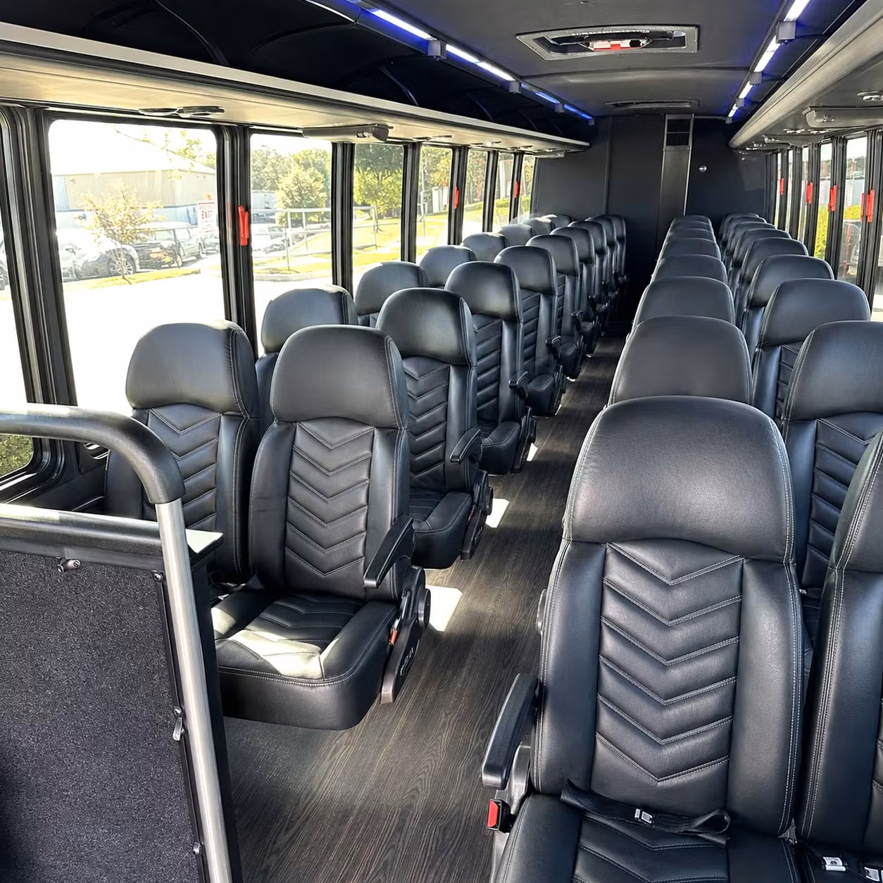 pleasanton 35 passenger minibus rental